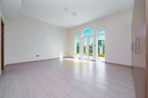 4 bedrooms Villa in Jumeirah Park, UAE No. 208393 12