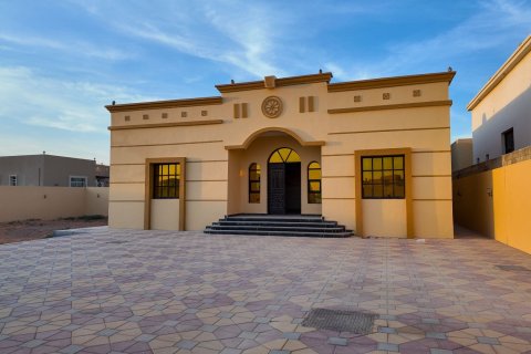 4 bedrooms Villa in Al Riffa, UAE No. 183992