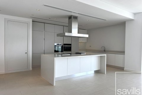 Appartement de 2 chambres à Seventh Heaven, UAE No. 206019