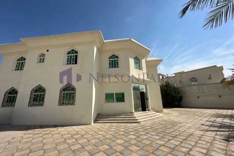 Villa de 5 chambres à Doha, Qatar No. 57230