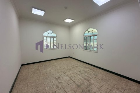 Villa de 5 dormitorios en Doha, Qatar No. 57230 8