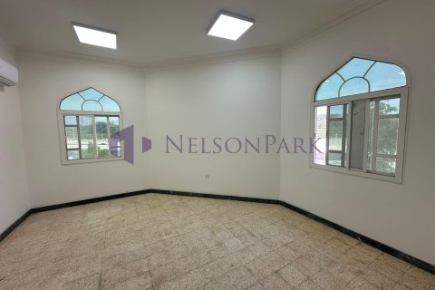 Villa de 5 dormitorios en Doha, Qatar No. 57230 19