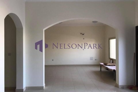 Villa de 6 dormitorios en Doha, Qatar No. 57233 16