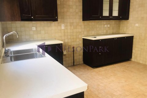 Villa de 6 dormitorios en Doha, Qatar No. 57233 11