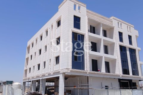 697m² Land in Tilal City, UAE No. 185679
