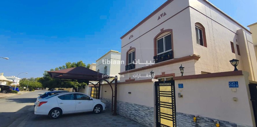 4 غرف نوم فيلا في مسقط , عُمان رقم 53318