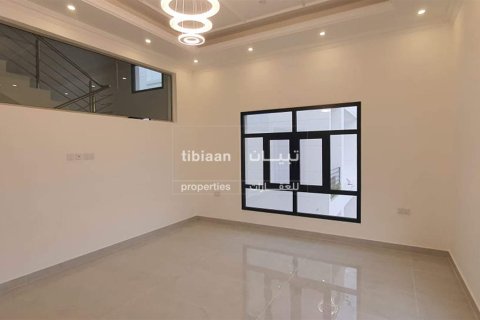 8 bedrooms Villa in As Sib, Oman No. 53315 9
