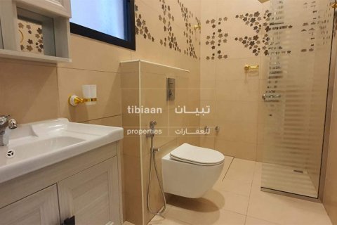 8 bedrooms Villa in As Sib, Oman No. 53315 11
