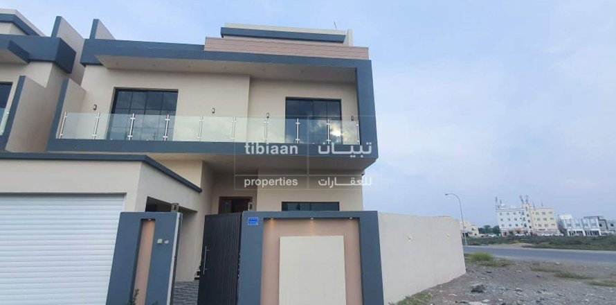 8 bedrooms Villa in As Sib, Oman No. 53315