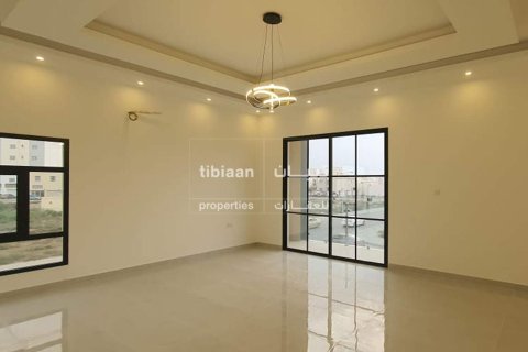 8 bedrooms Villa in As Sib, Oman No. 53315 4