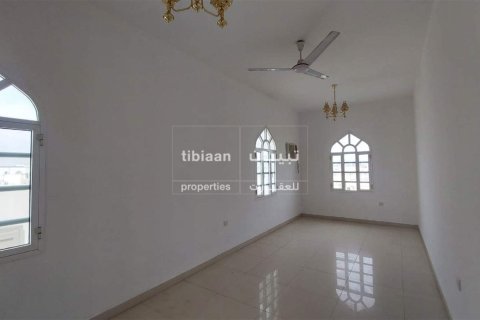 12 bedrooms Villa in As Sib, Oman No. 53316 9