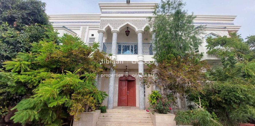 12 bedrooms Villa in As Sib, Oman No. 53316