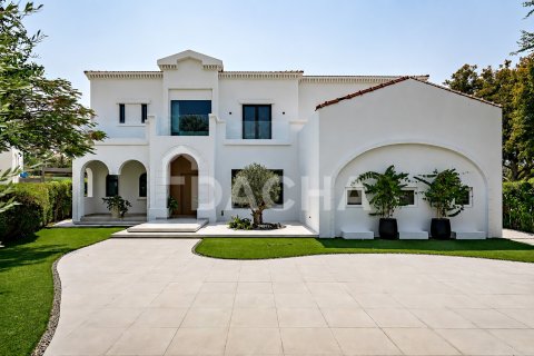 Villa de 5 chambres à Jumeirah Islands, UAE No. 200304