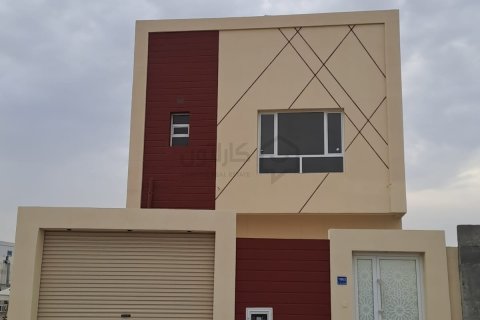 Вилла с 4 спальнями в A'ali, Бахрейн №59248