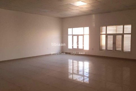 Villa de 8 dormitorios en Muscat, Oman No. 53491 5