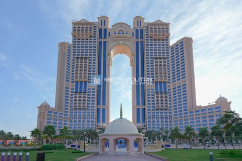 Appartement de 2 chambres à The Marina, UAE No. 125856
