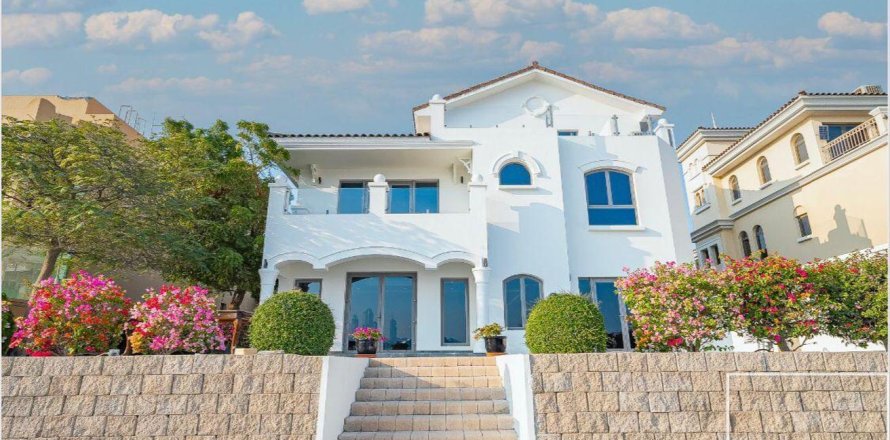 Villa de 5 dormitorios en Garden Homes, UAE No. 194293