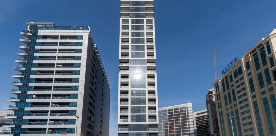 299.9m² Shop in Al Barsha, UAE No. 185998
