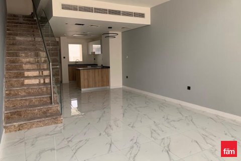 2 bedrooms Townhouse in Dubai, UAE No. 161816