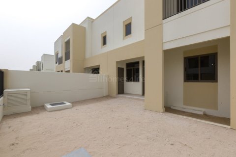 Villa de 3 dormitorios en Naseem Townhouses, UAE No. 185018