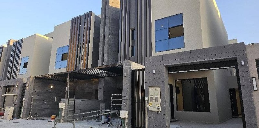 5 bedrooms Apartment in Riyadh, Saudi Arabia No. 60427
