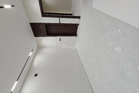5 bedrooms Apartment in Riyadh, Saudi Arabia No. 60427 9