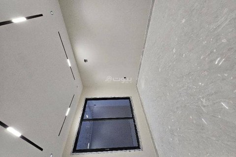 5 bedrooms Apartment in Riyadh, Saudi Arabia No. 60427 6