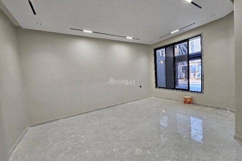 5 bedrooms Apartment in Riyadh, Saudi Arabia No. 60427 3