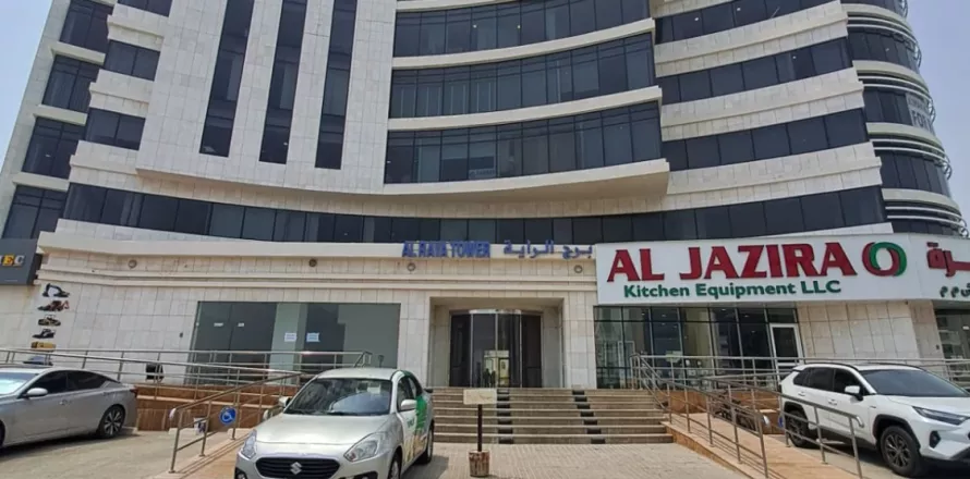 Commercial property de 330m² à Ghala, Oman No. 54466