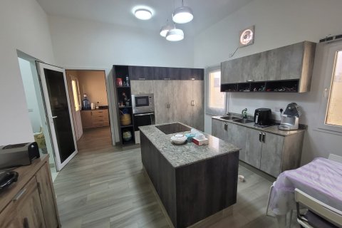 5 bedrooms Villa in Muscat, Oman No. 54469 6