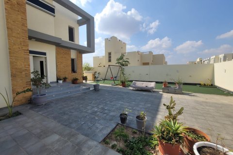 Villa de 5 dormitorios en Muscat, Oman No. 54469