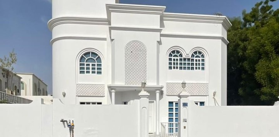 4 غرف نوم فيلا في مسقط , عُمان رقم 54471
