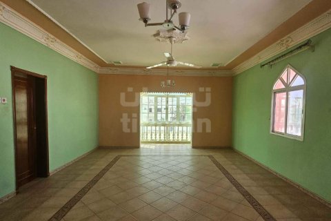 7 bedrooms Villa in As Sib, Oman No. 53619 5