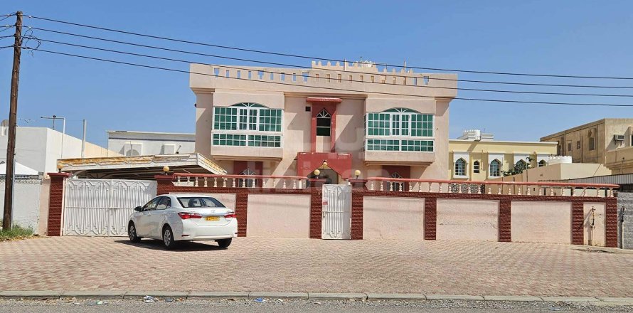 7 bedrooms Villa in As Sib, Oman No. 53619