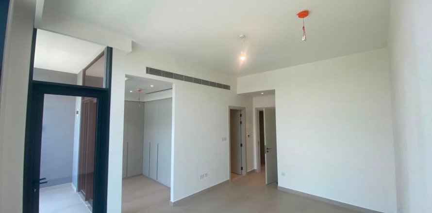 3 bedrooms Townhouse in Dubai, UAE No. 187794