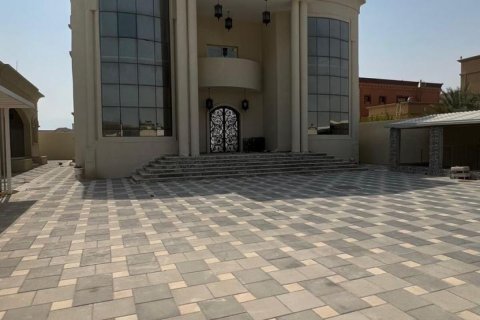 6 bedrooms Villa in Seih Al Uraibi, UAE No. 184109