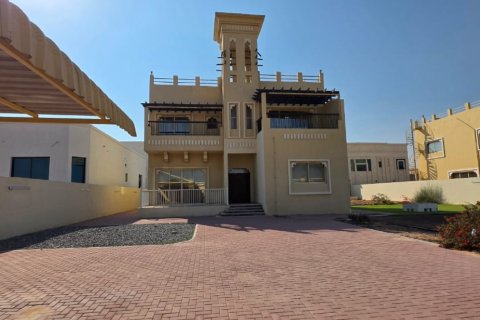 4 bedrooms Villa in Ras Al Khaimah, UAE No. 184106