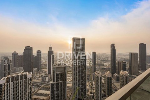 Квартира с 2 спальнями в Opera District, ОАЭ №202682