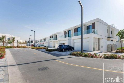 Villa de 4 chambres à District One, UAE No. 205954