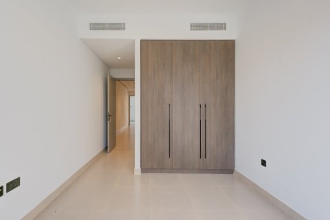 4 bedrooms Villa in Dubai Sports City, UAE No. 187000 13