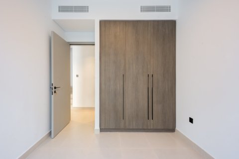 4 bedrooms Villa in Dubai Sports City, UAE No. 187000 24