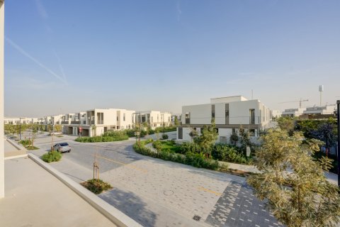 4 bedrooms Villa in Dubai Sports City, UAE No. 187000 16