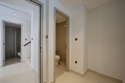 4 bedrooms Villa in Dubai Sports City, UAE No. 187000 23