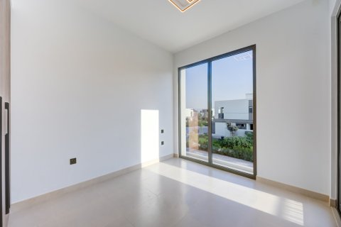 4 bedrooms Villa in Dubai Sports City, UAE No. 187000 6