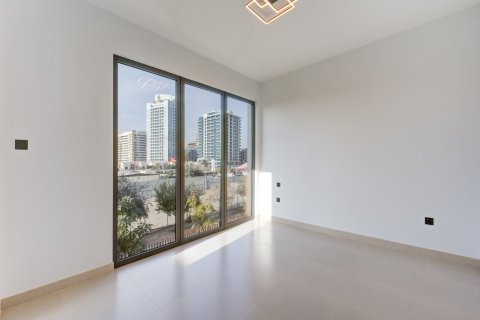 4 bedrooms Villa in Dubai Sports City, UAE No. 187000 7