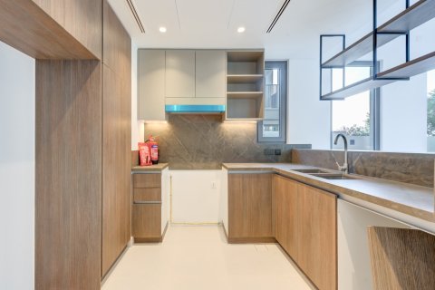 4 bedrooms Villa in Dubai Sports City, UAE No. 187000 9