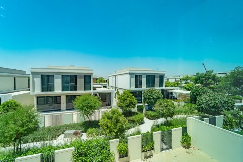 Villa de 4 chambres à Dubai Sports City, UAE No. 187001 3