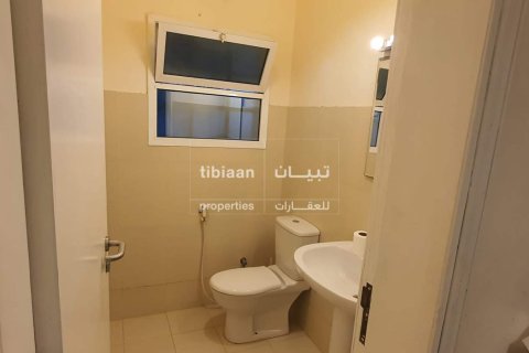 Villa Gemela de 4 dormitorios en As Sib, Oman No. 53388 8