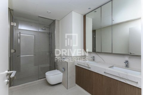 Apartment de 2 dormitorios en EMAAR Beachfront, UAE No. 192257 11