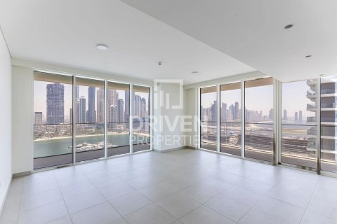 3 bedrooms Apartment in EMAAR Beachfront, UAE No. 192260